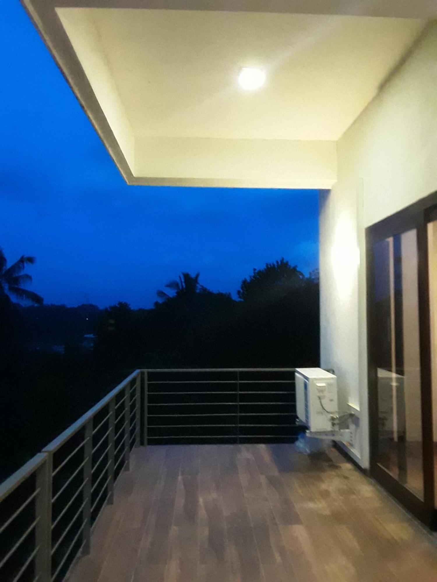 Thalangama Lakeview Lodge Battaramulla Esterno foto